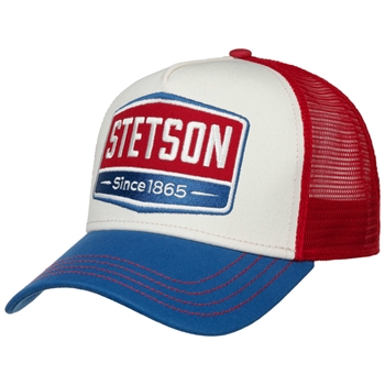 Frisk og lækker Stetson trucker cap i røde, blå og hvide farver.